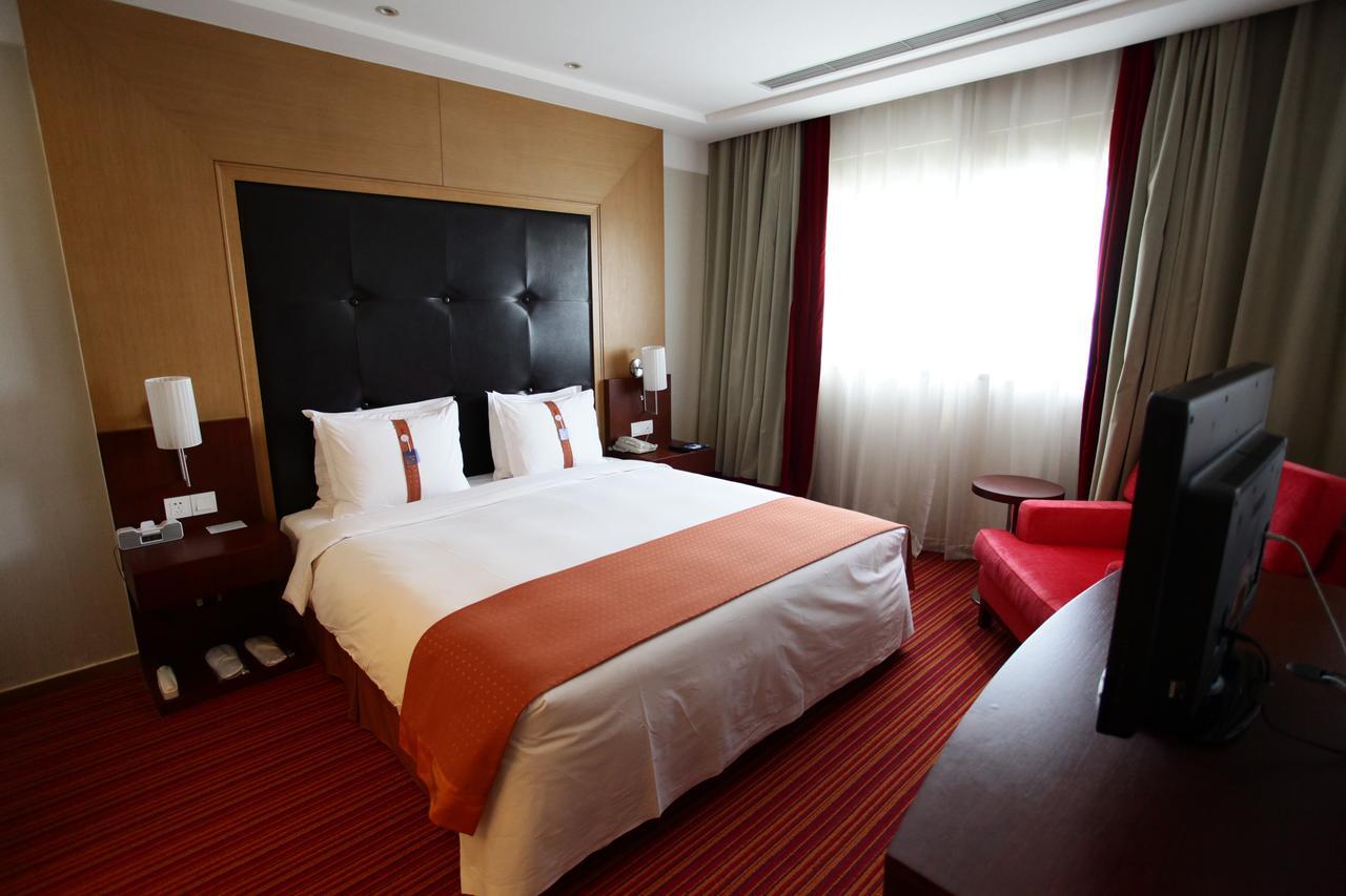 Holiday Inn Express Shanghai New Hongqiao, An Ihg Hotel Exterior foto